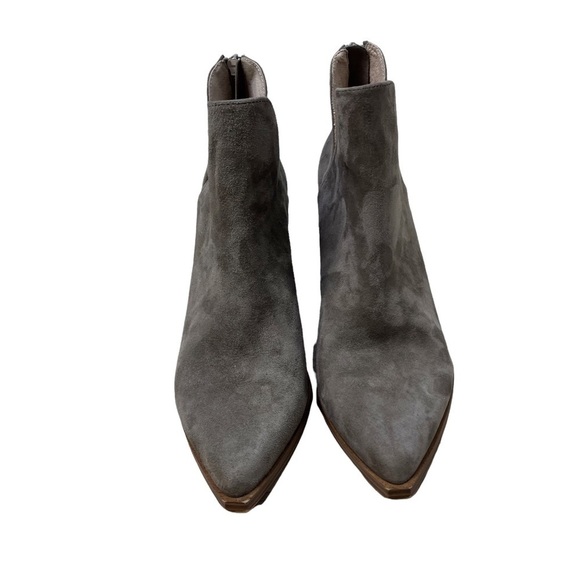 Steve Madden Cedar Bootine Gray Suede Size 11 V Cutout Stacked Block Heel - Picture 3 of 8